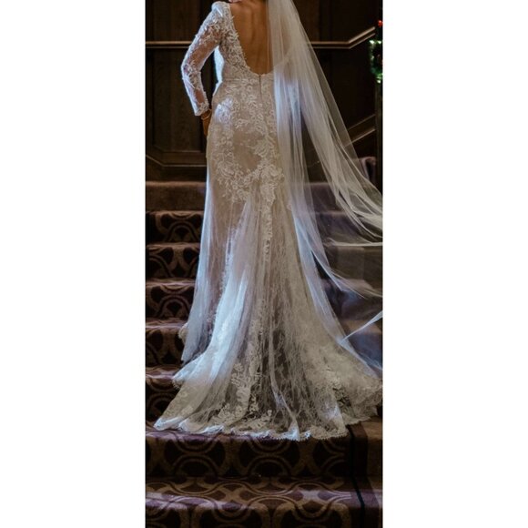 Pronovias Panjin Wedding Gown Size 14 Lace Long Sleeve - Picture 9 of 15